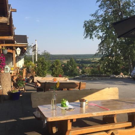 Europa-Feriendorf Husen Екстериор снимка